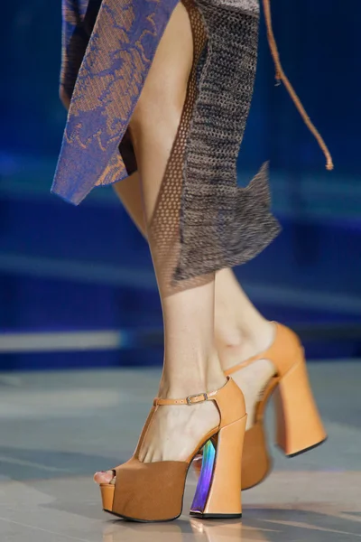 Look 70
